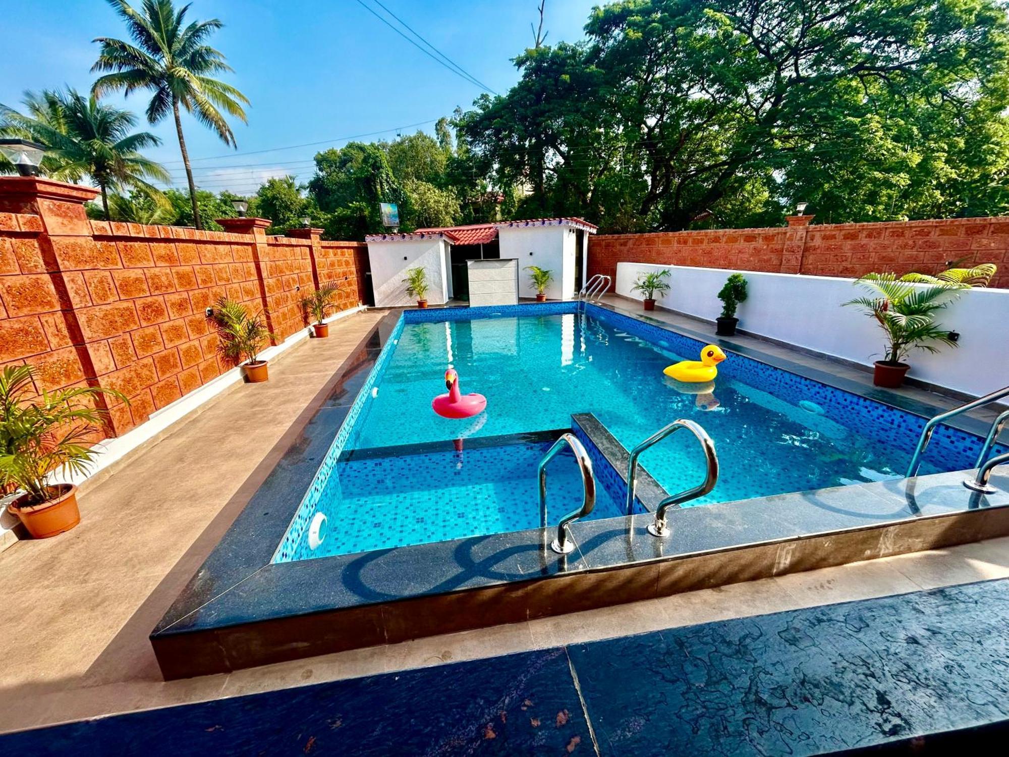 The Beach Hive Resort Kashid Екстер'єр фото